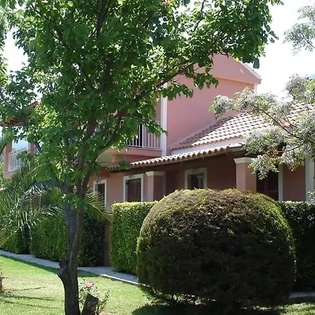 Hellens Village Hotel de apartamente *