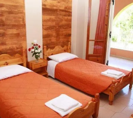 Hellens Village Hotel de apartamente *